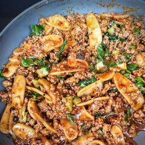 Mala Pork Ragu with Foochow Rice Cakes